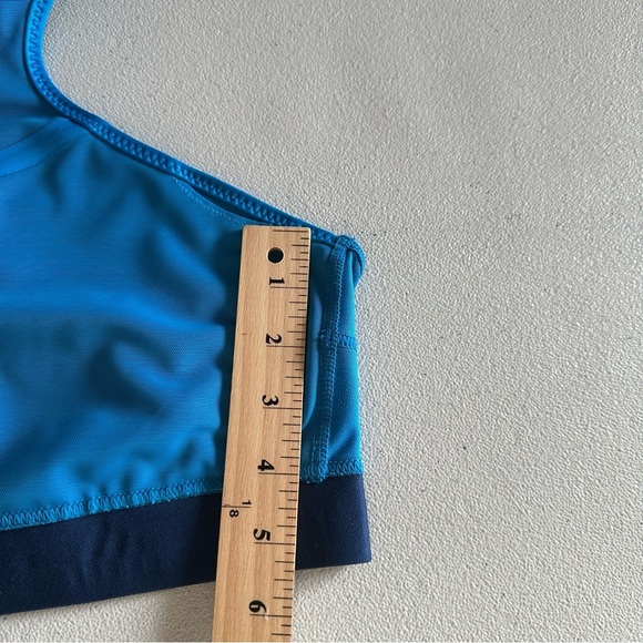 Stella McCartney  sport bra - Picture 9 of 10